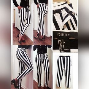 NEW w/o Tags Size Small FOREVER 21 Black White Stripe Mid Rise Ankle Crop Pants